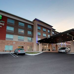 Holiday Inn Express & Suites - Detroit Northwest - Livonia By Ihg